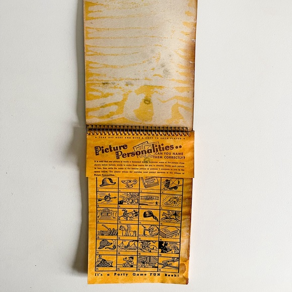 Vintage 1947 Who Is It? Fun Ready To Play Party Games Edward Smith Spiral Bound - Picture 5 of 9